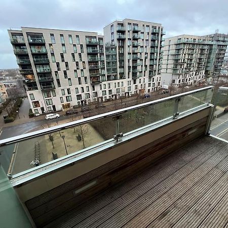 Modern 2 Bed - Olympic Park Stratford Apartment London Exterior photo